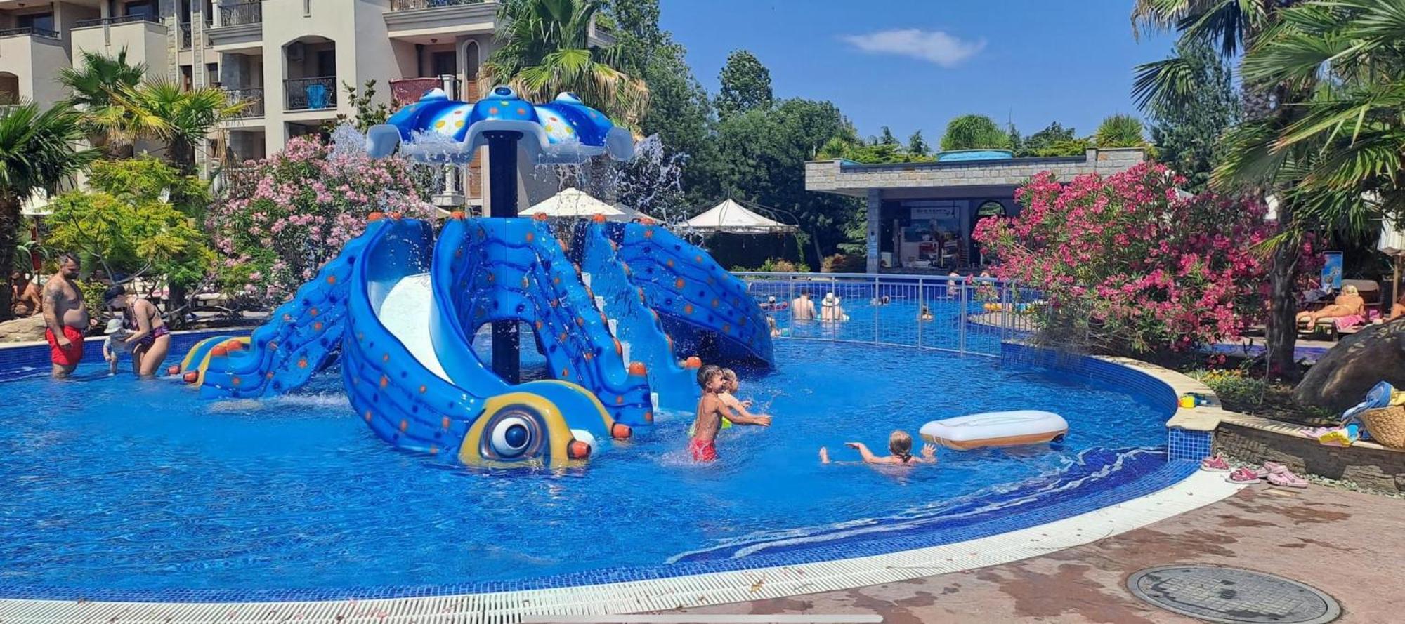 Wonderful Deluxe Appartement In Cascadas Family Resort Солнечный берег Экстерьер фото
